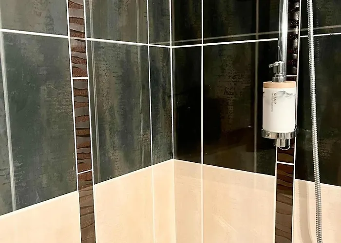 L'industriel - Lit King Size Apartament